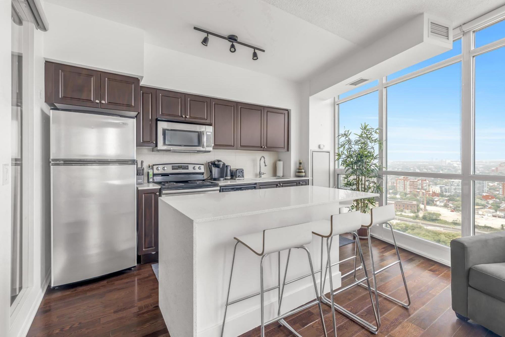 2 Bedroom Waterfront Condo Downtown W/ Free Parking Toronto Esterno foto