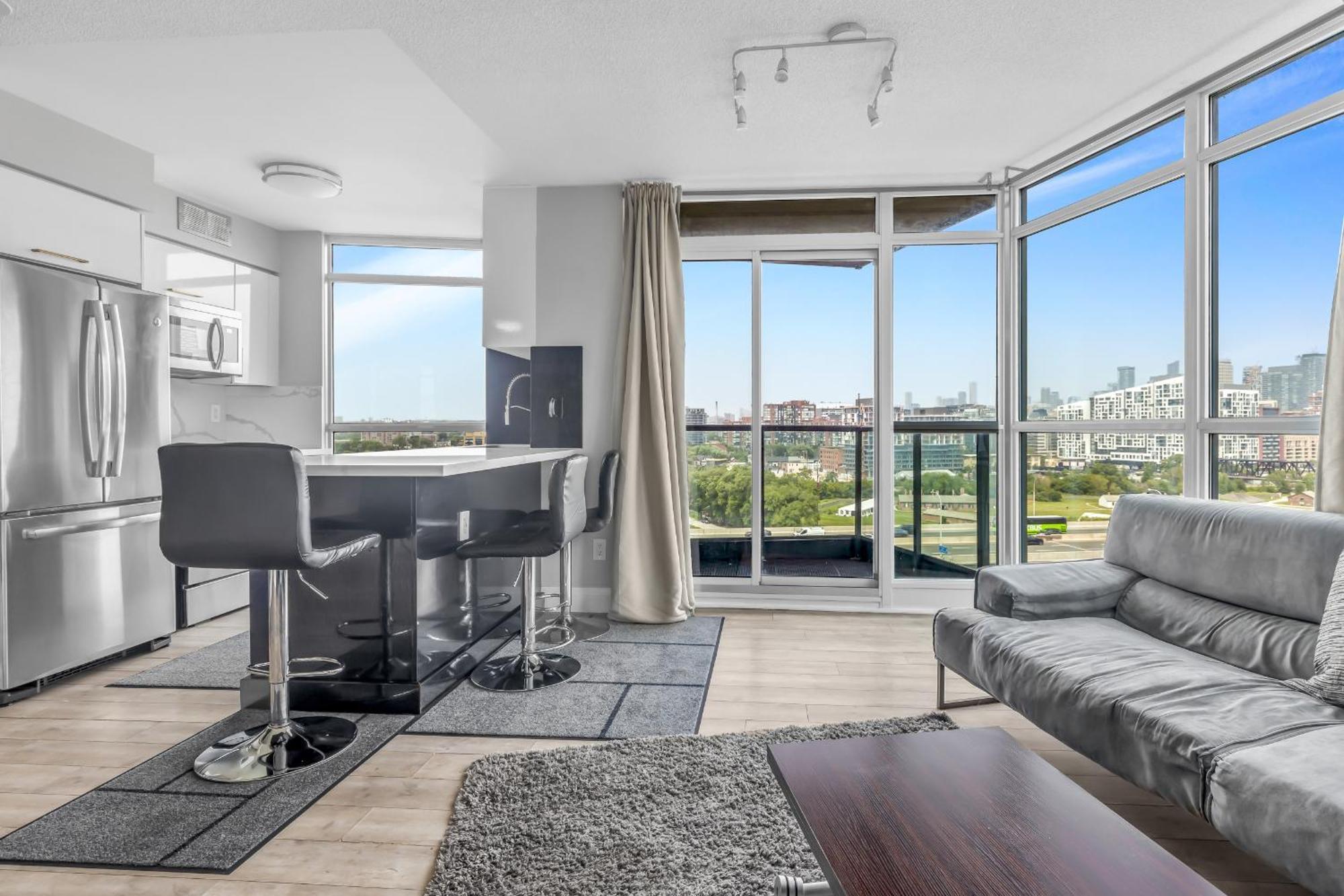 2 Bedroom Waterfront Condo Downtown W/ Free Parking Toronto Esterno foto