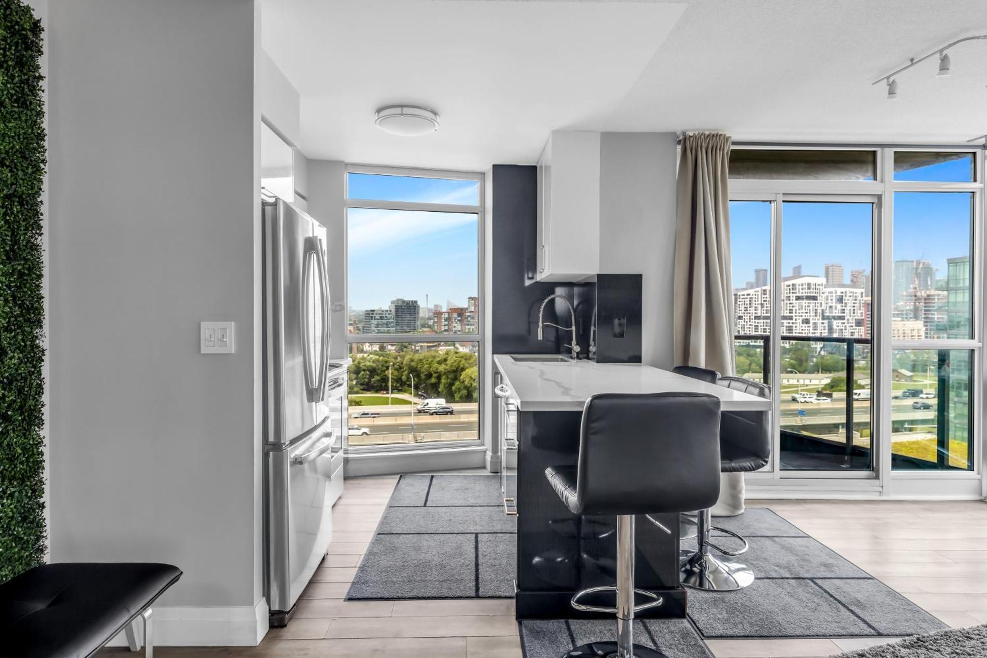 2 Bedroom Waterfront Condo Downtown W/ Free Parking Toronto Esterno foto